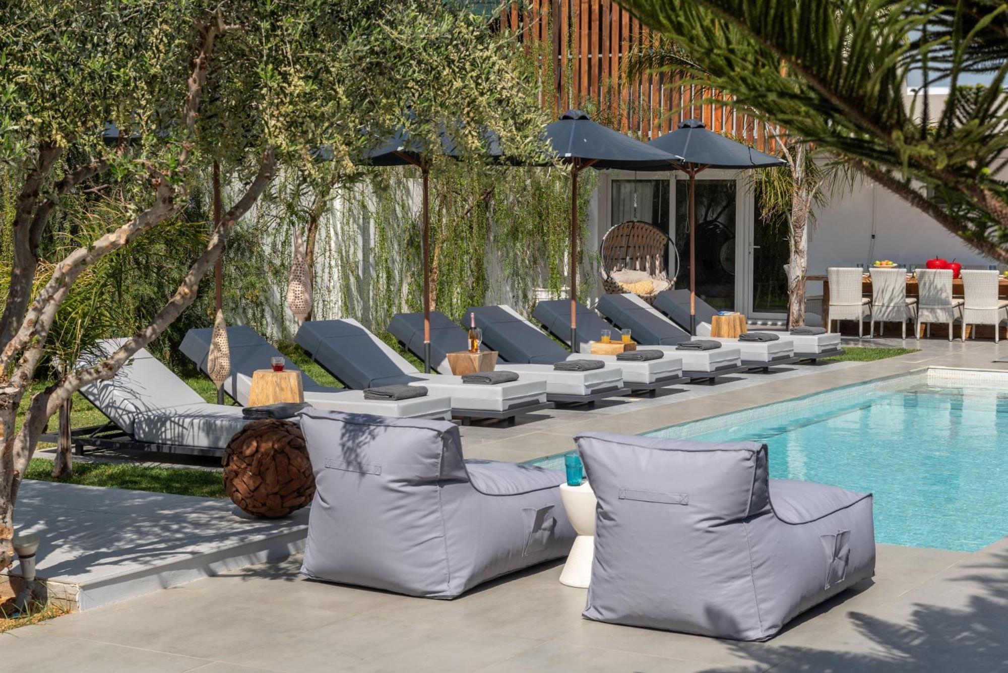 Hypnosis Beachside Villa With Private Heated Pool Georgioupoli Exterior photo
