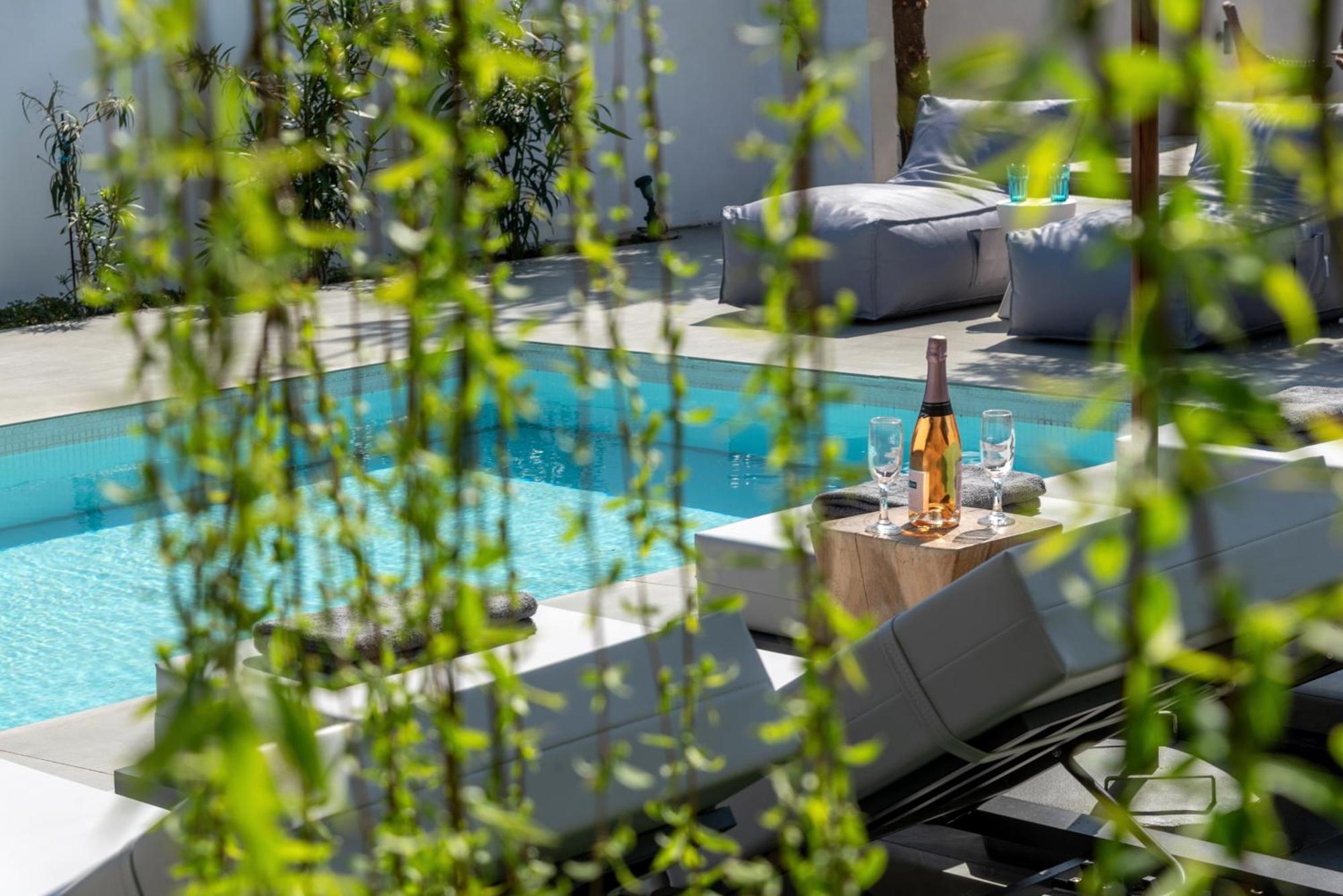 Hypnosis Beachside Villa With Private Heated Pool Georgioupoli Exterior photo